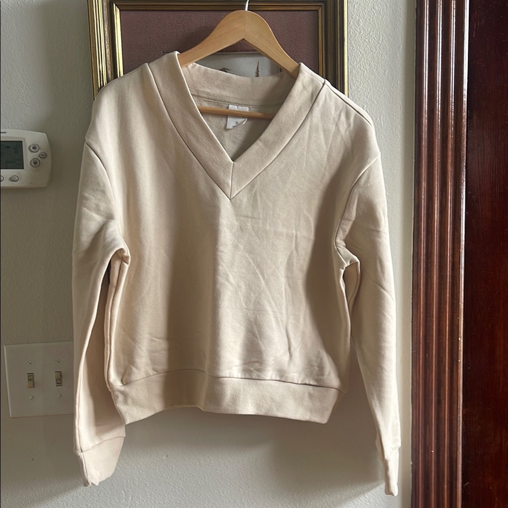 Rosio V-Neck Sweatshirt